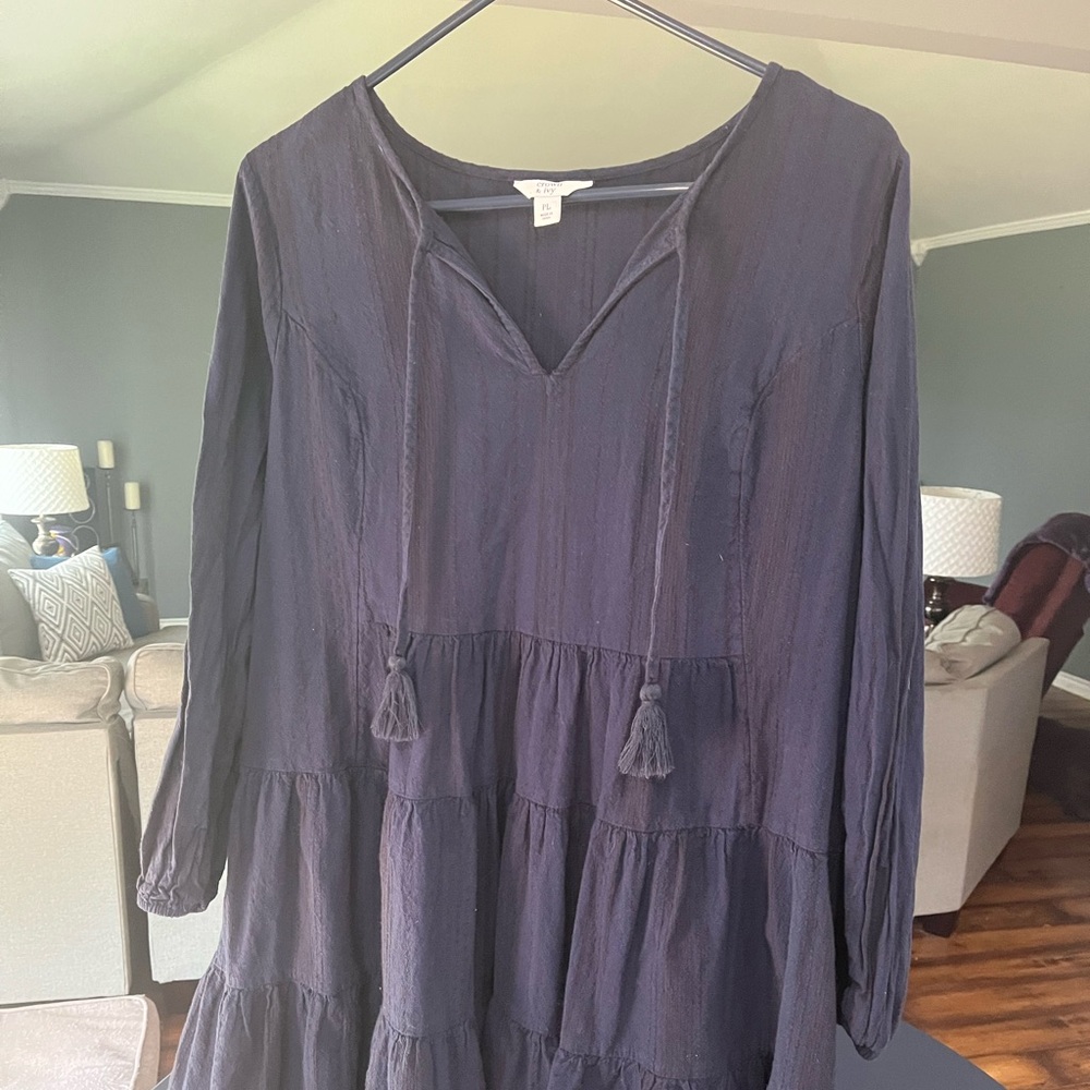 Elegant Blue Long-Sleeve Dress